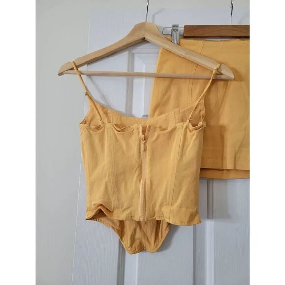HOUSE OF CB Flavia Sculpting Corset Top S and Skirt XS, Yellow - Picture 7 of 12